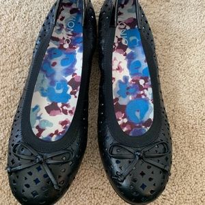 Vionic Surin Ballet Flats